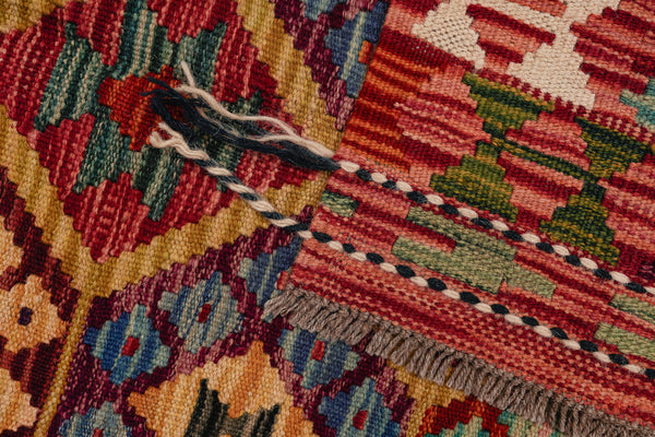 Kilim Afegão 188x123 cm.